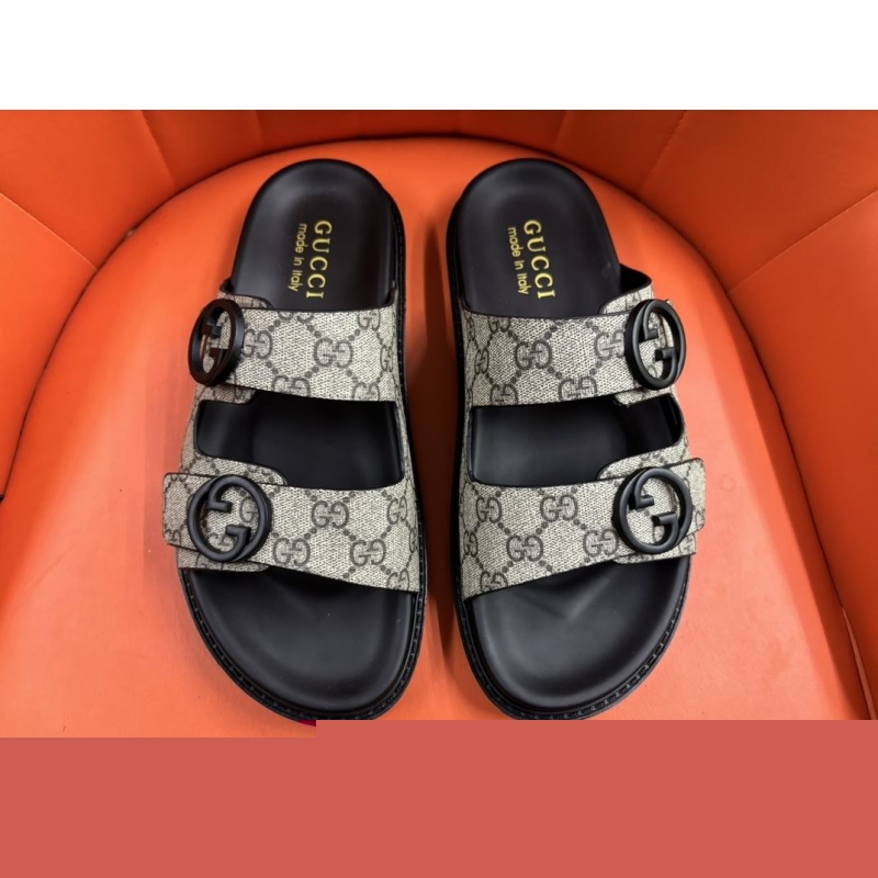 G*u*i slippers
